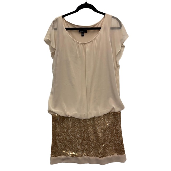 AGB‎ Gold Short Sleeve Scoop Neck Dress, Size 12, Sequined Hem Elegant Party - Picture 1 of 9